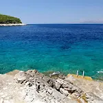 Unique Seaside With Pool Vila Vela Luka