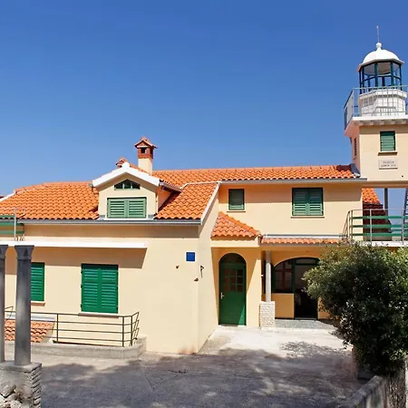 Unique Seaside With Pool Vila