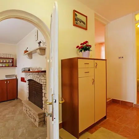 Unique Seaside With Pool Villa Vela Luka