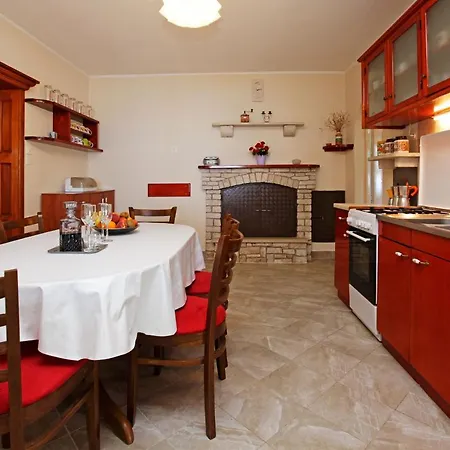 Unique Seaside With Pool Villa Vela Luka