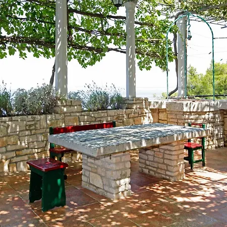 Unique Seaside With Pool Villa Vela Luka