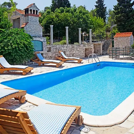 Unique Seaside With Pool Vila *